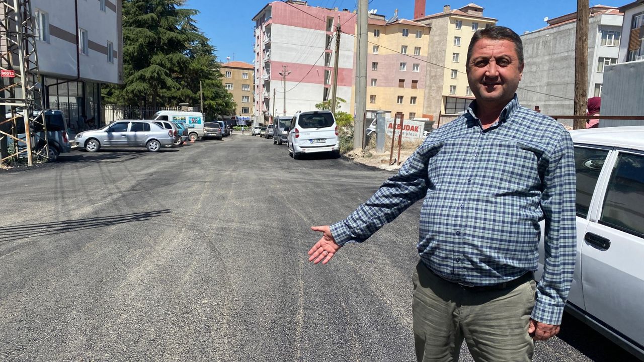 YOLLAR ASFALTLA KONFORA ULAŞIYOR
