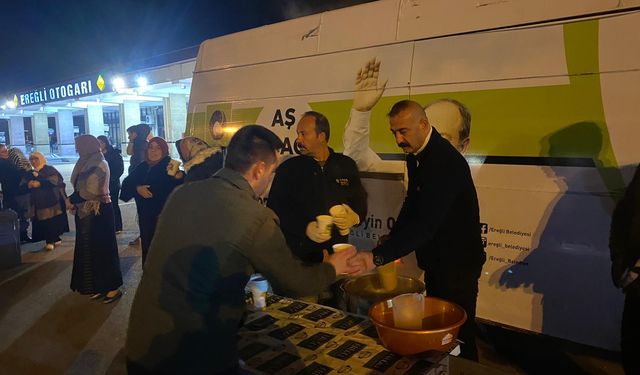 GECE 3’TE OTOGARDA SÜPRİZ İKRAM